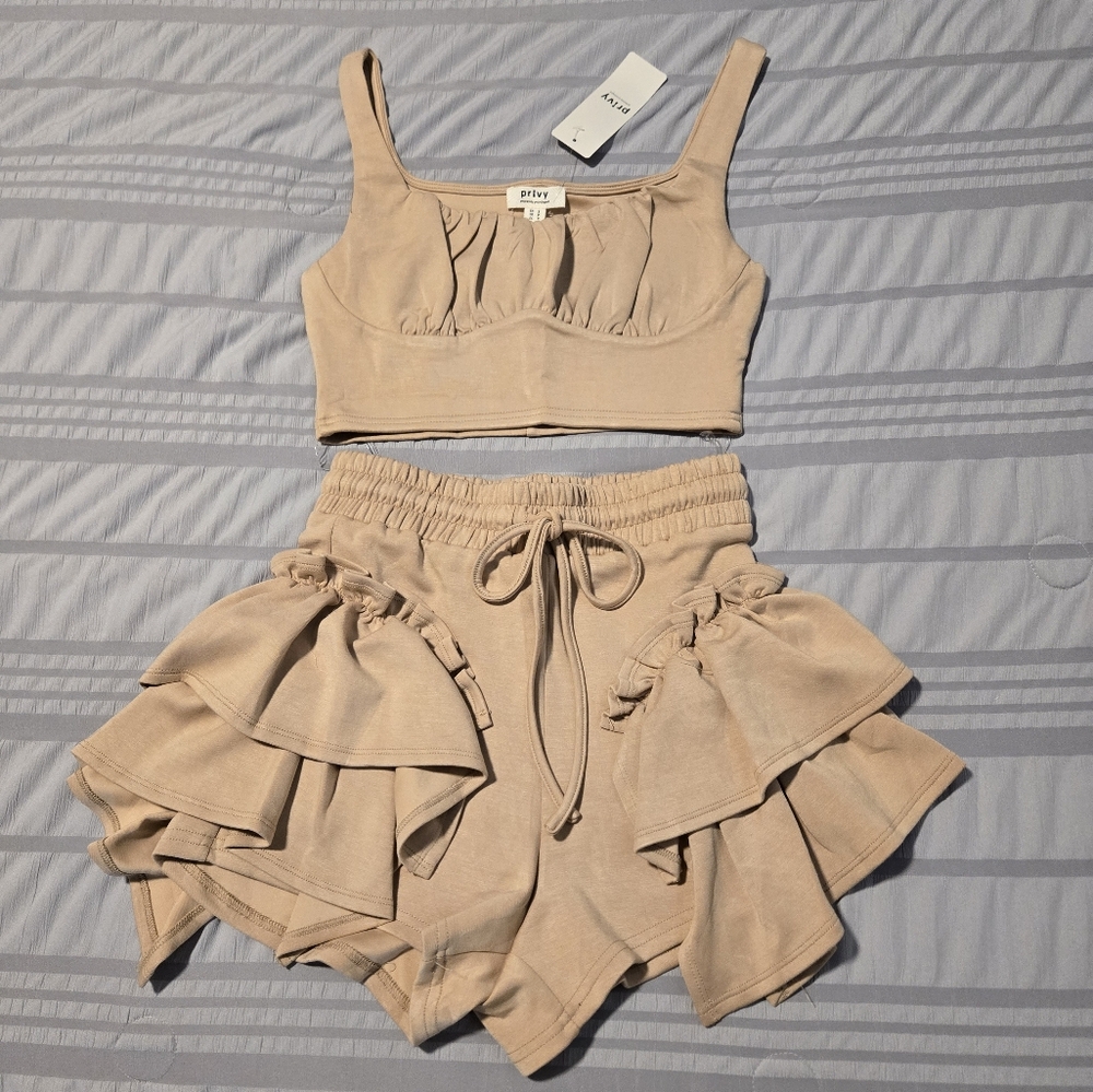 Bhabie Ruffle Set - Picture 3 of 3